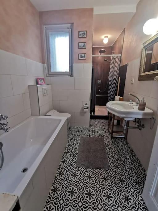 Beautiful Central Apartment Bern Ngoại thất bức ảnh